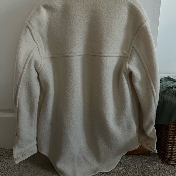 Aritzia shirt jacket - Picture 3 of 3